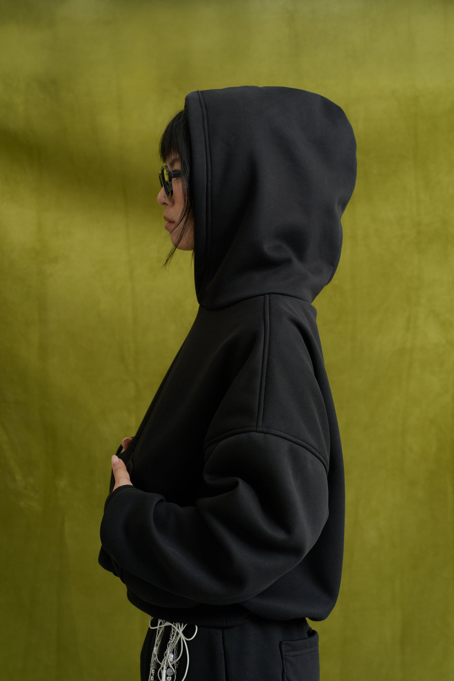 Capsule Boxy Hoodie in Black