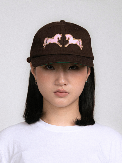 Horse Snapback in Brown